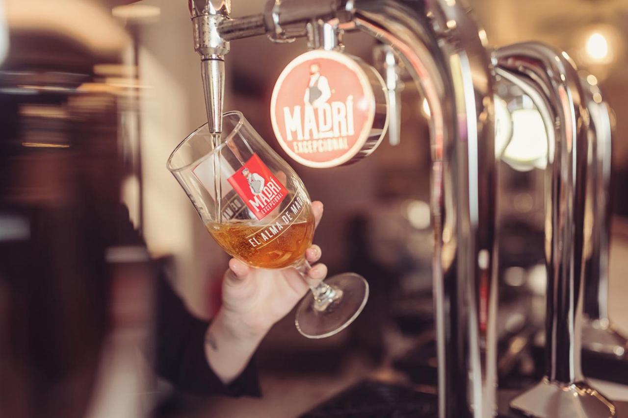 Longlands Inn&Cottages Carnforth Exteriör bild Beer tap