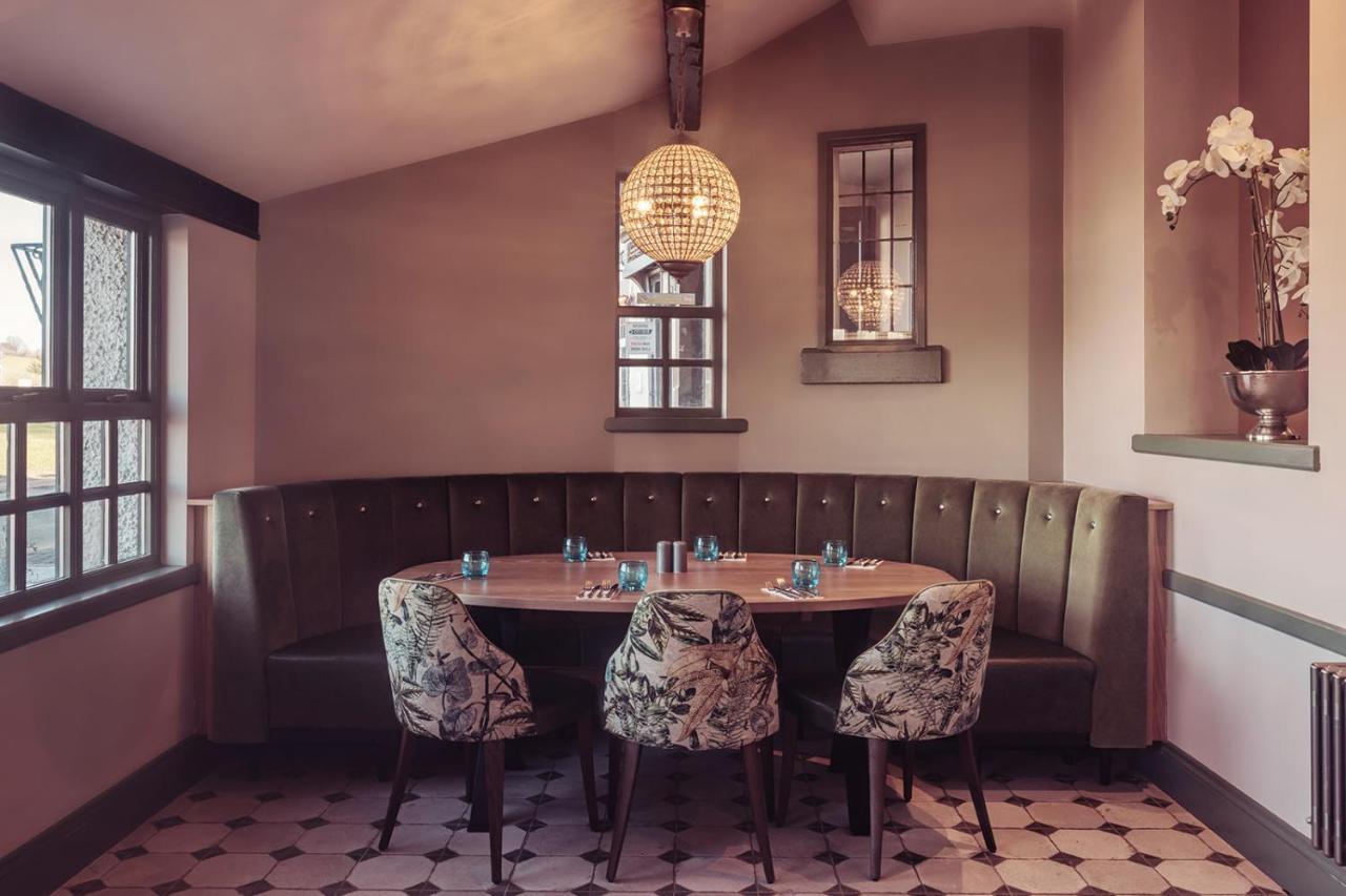 Longlands Inn&Cottages Carnforth Exteriör bild The restaurant's interior