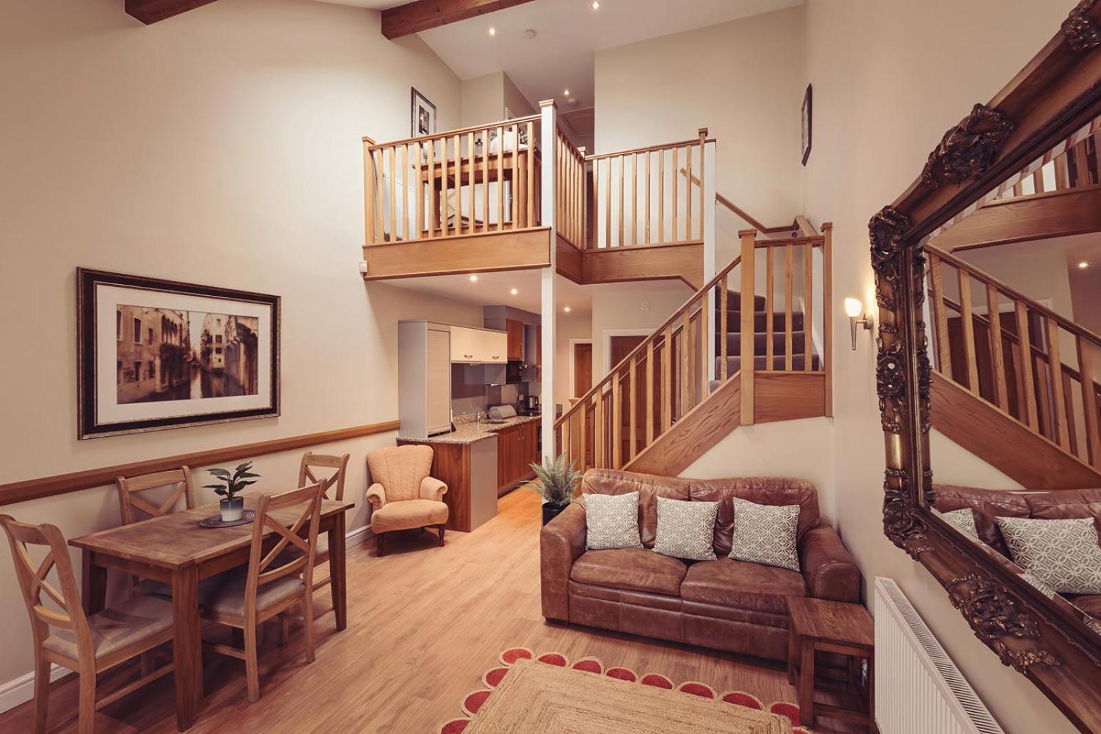 Longlands Inn&Cottages Carnforth Exteriör bild Interior of a typical apartment